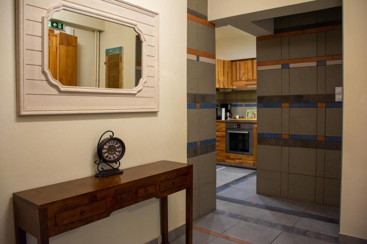 Handcrafted Unique Flat, 200M From The Acropolis Atina Dış mekan fotoğraf